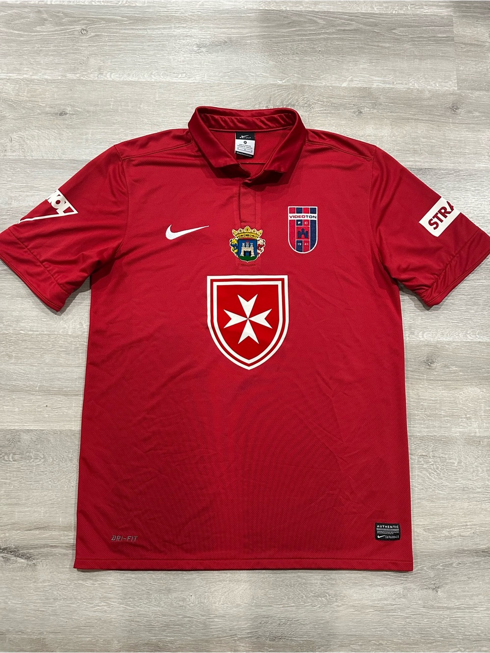 P130 Vintage Nike Videoton FC Jersey Soccer Mens Size M Medium Red
